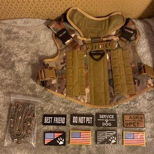 BRAND NEW, in packaging no tags service dog vest & high  grade leash AND patches